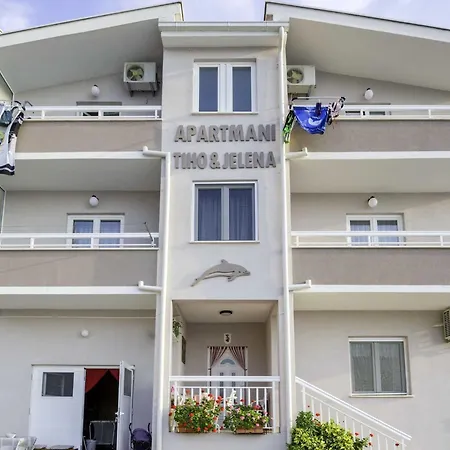 Tiho & Jelena - With Balcony And Sea View Fureal 布拉采