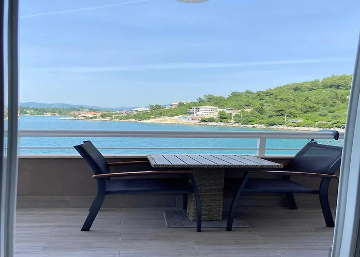 Tiho & Jelena - With Balcony And Sea View Fureal 公寓 布拉采